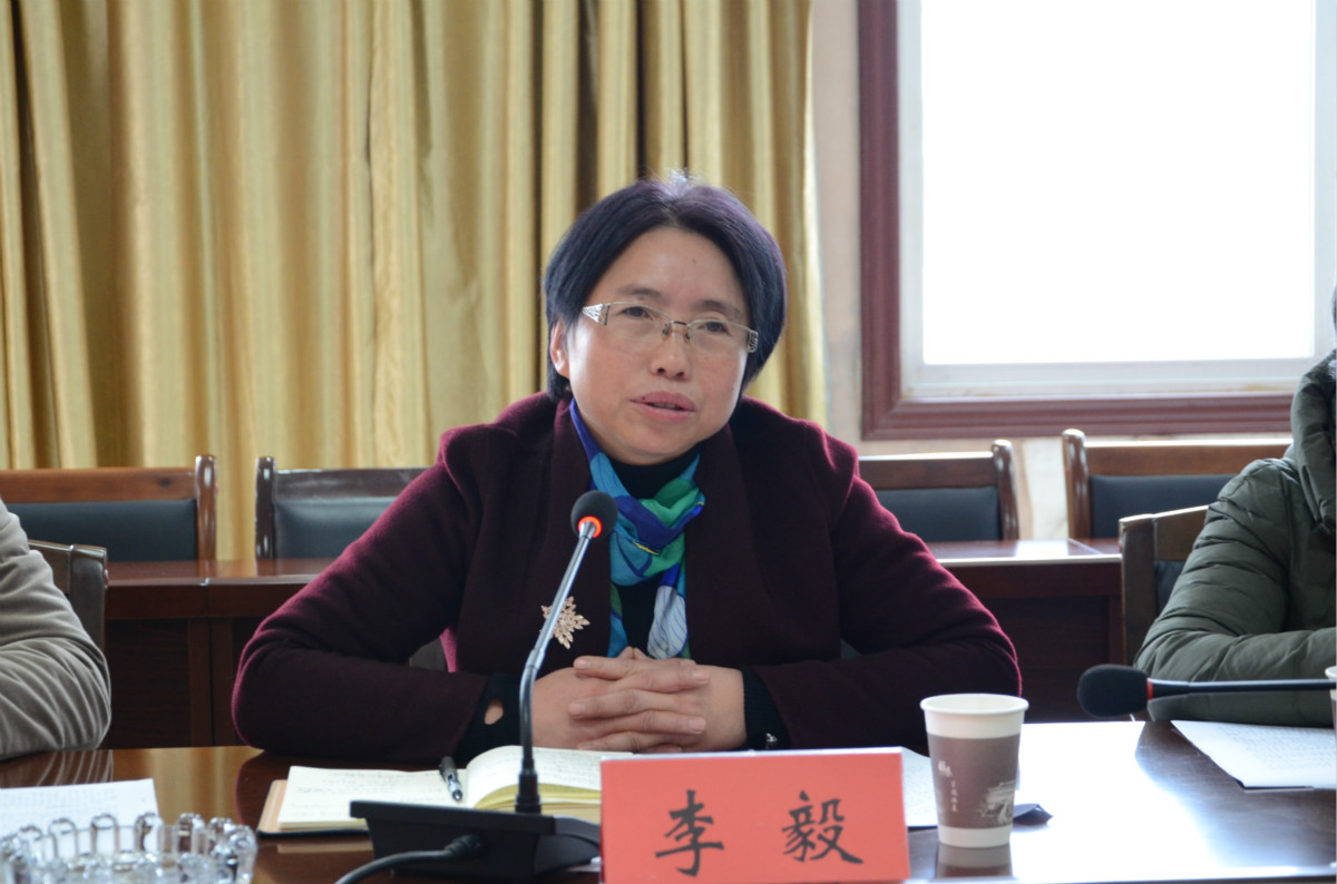 4 福泉市人民政府副市长、市红十字会会长李毅_meitu_8.jpg