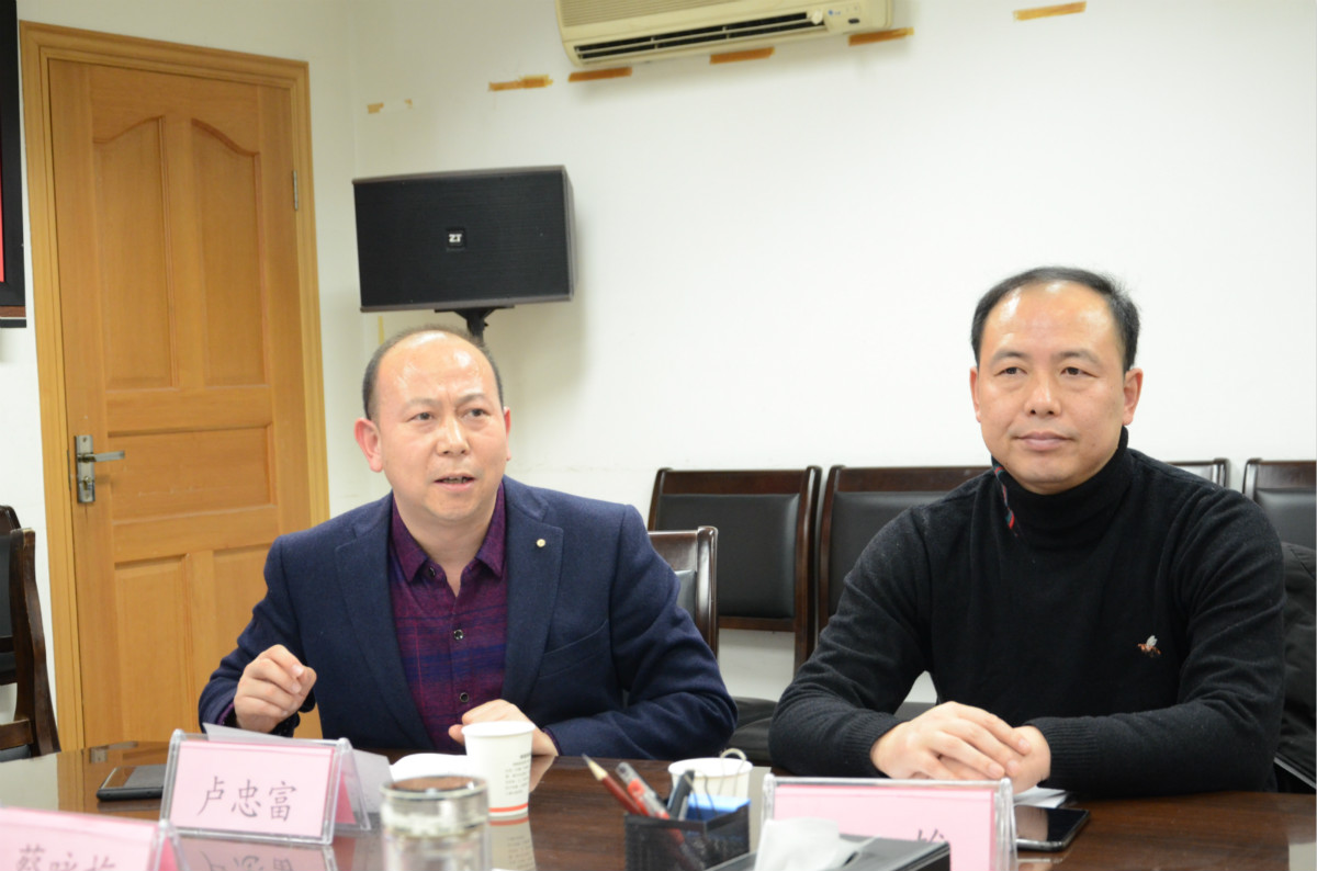9c64bae16844729807cd2a11d7c511a_meitu_2.jpg
