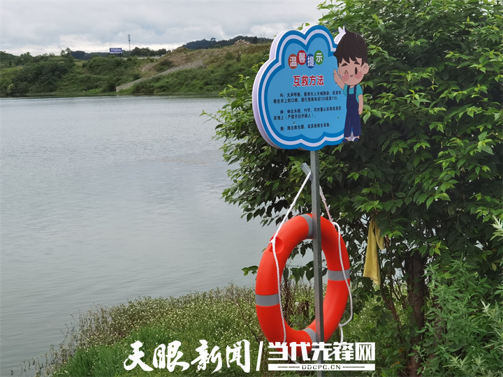 dce95b7017f0f77eda34815503fb4c44.jpg