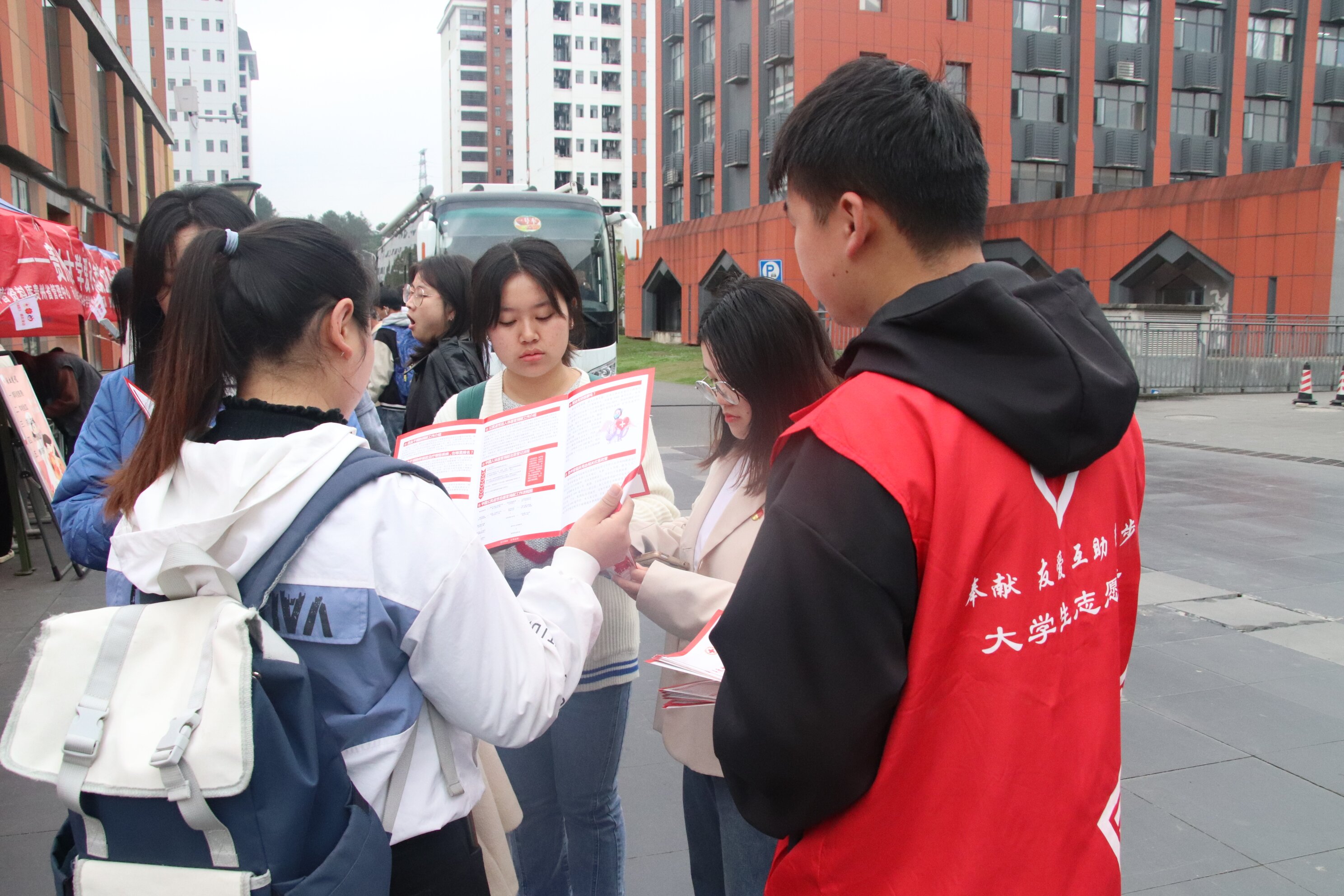eaae1b7a39787ff047e594ea972a42be.jpg