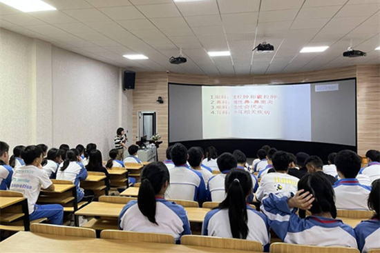 贵阳市乌当区红十字会扎实开展健康沙龙 “进校园”活动